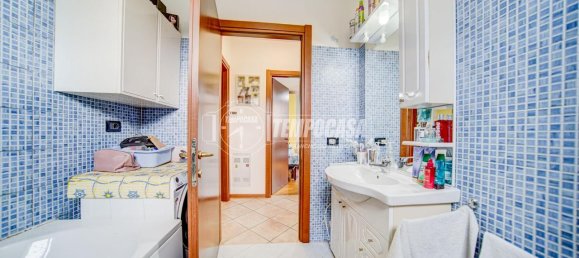3 rooms Apartment in Vergiate, Italy No. 143310 17