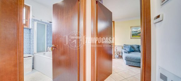 3 rooms Apartment in Vergiate, Italy No. 143310 18