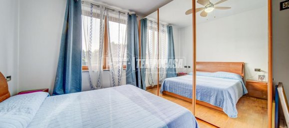 3 rooms Apartment in Vergiate, Italy No. 143310 10