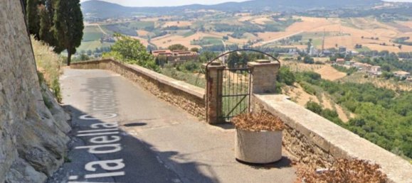 Terreno em Gualdo Cattaneo, Italy 11850 m² N.º 346483 11