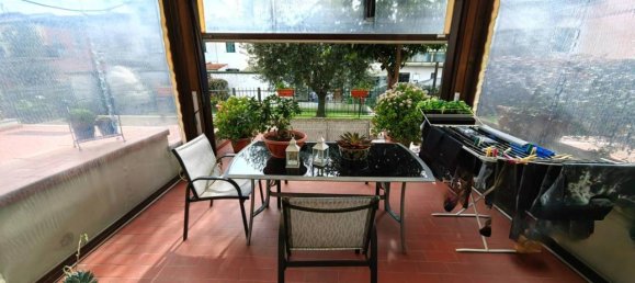 5 rooms Apartment in Prato, Italy No. 34698 19