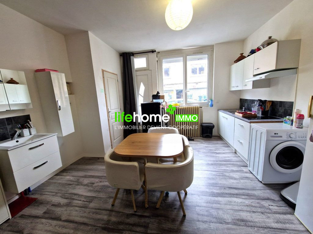 Edificio de 4 dormitorios en Chateauroux, France No. 159826