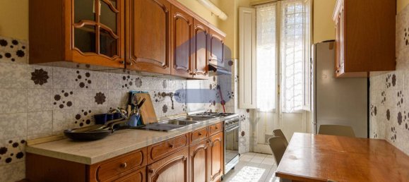 2 bedrooms Apartment in Florence, Italy No. 324445 7