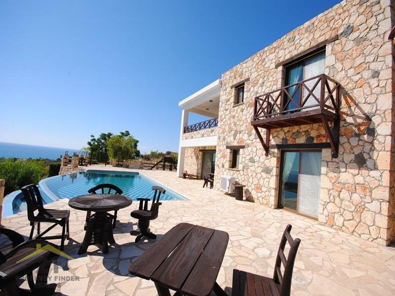 3 bedrooms Villa in Polis, Cyprus No. 10527