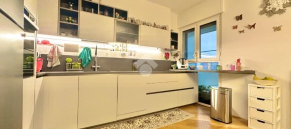 4-Zimmer Wohnung in Bari, Italy, Nr. 39607 11