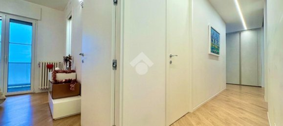 4-Zimmer Wohnung in Bari, Italy, Nr. 39607 48