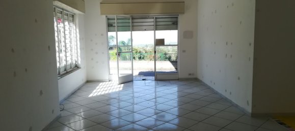 45m² Commercial property in Motta Sant'Anastasia, Italy No. 251201 4