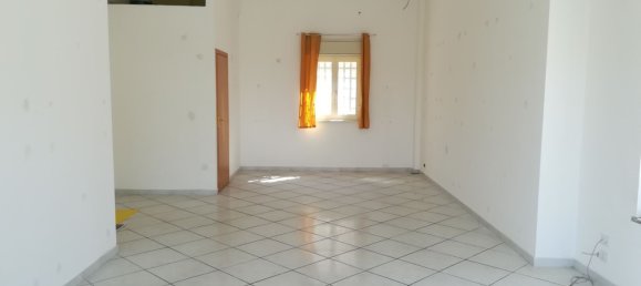 45m² Commercial property in Motta Sant'Anastasia, Italy No. 251201 12