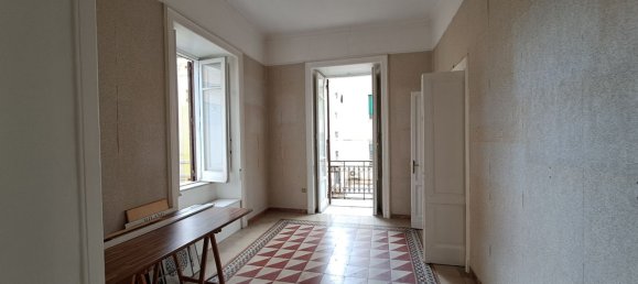 6 rooms Apartment in Naples, Italy No. 31548 11