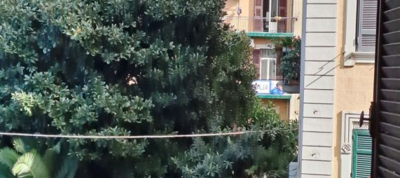 6 rooms Apartment in Naples, Italy No. 31548 5