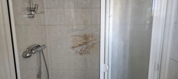 3 bedrooms House in Evreux, France No. 356222 10