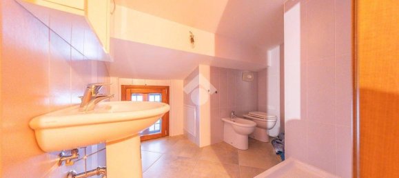 2 bedrooms Apartment in Rome, Italy No. 57345 17