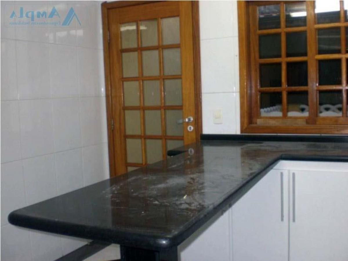 Casa de 4 dormitorios en Sao Paulo, Brazil No. 440291