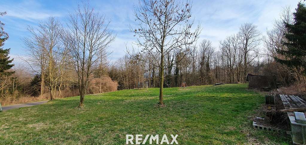  قطعة أرض في Kronstorf, Austria رقم 76788