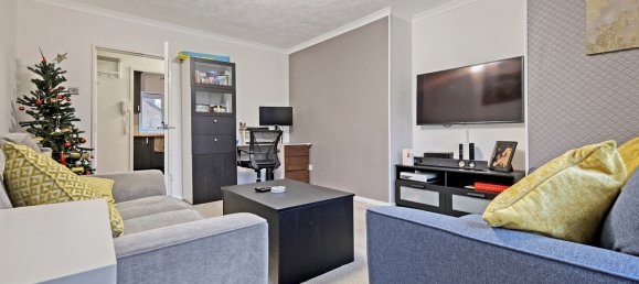  Apartment in Brentwood, United Kingdom No. 2217 3