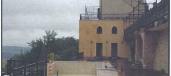 4-salle Appartement à Volterra, Italy No. 44530 6