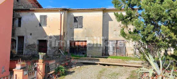 4 bedrooms House in Certaldo, Italy No. 317645 17