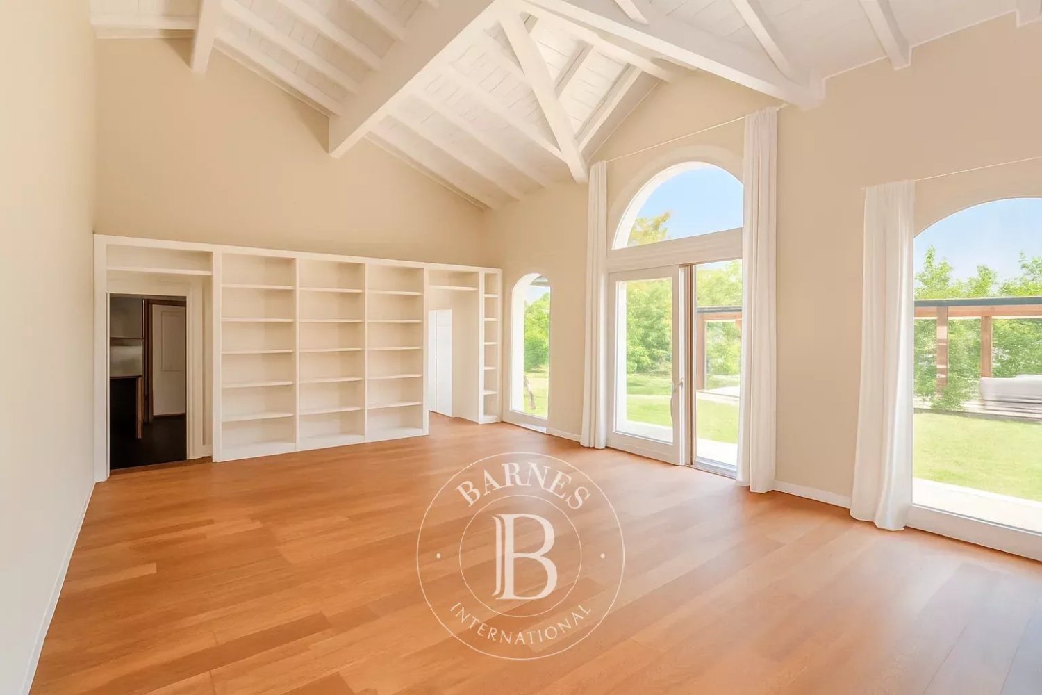 5 bedrooms Villa in Bogogno, Italy No. 403881