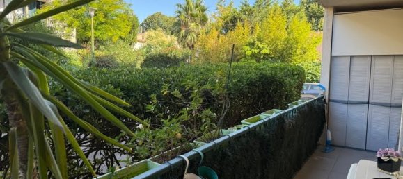 1 bedroom Apartment in Marseille, France No. 299336 2