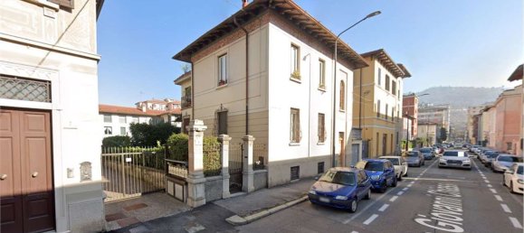 90m² Office in Brescia, Italy No. 332655 4