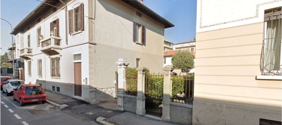 90m² Office in Brescia, Italy No. 332655 11