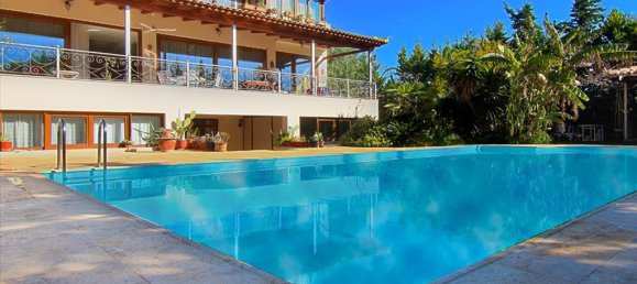 12 bedrooms Villa in Koropi, Greece No. 6833 2