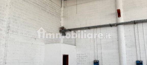 Склад с 1 комнатой в Кревалькоре, Италия № 265013 2