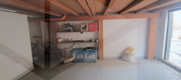 Склад с 2 комнатами в Полиньяно а Маре, Италия № 20012 9