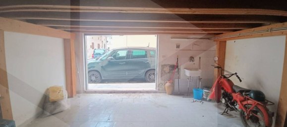 Склад с 2 комнатами в Полиньяно а Маре, Италия № 20012 7