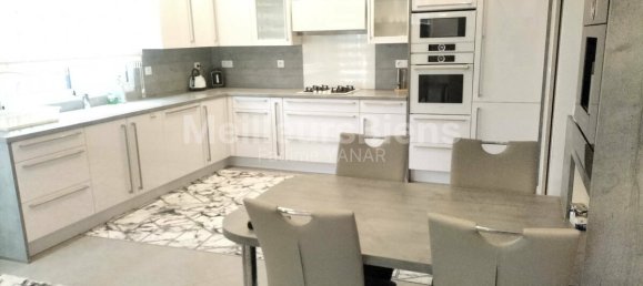 3 bedrooms House in Jallans, France No. 68991 8