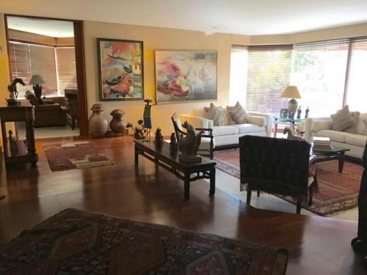 3 bedrooms House in Bogota, Colombia No. 12785