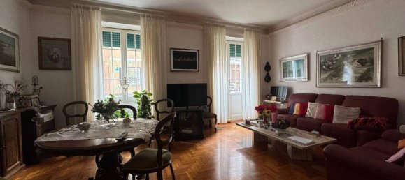 3 rooms Apartment in Rome, Italy No. 40831 3