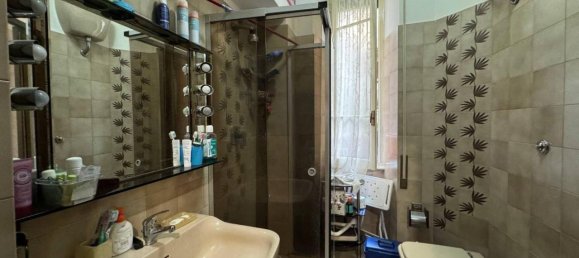 3 rooms Apartment in Rome, Italy No. 40831 7