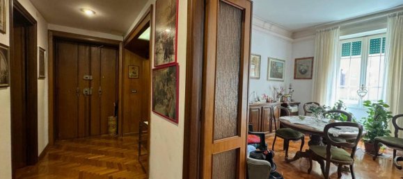 3 rooms Apartment in Rome, Italy No. 40831 10