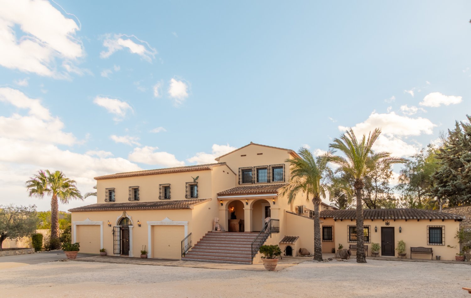 5 bedrooms Villa in Benissa, Spain No. 83103