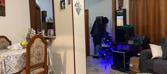 6 rooms Apartment in Gualdo Tadino, Italy No. 125351 4