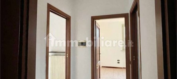 2 bedrooms Apartment in Carugo, Italy No. 266565 7