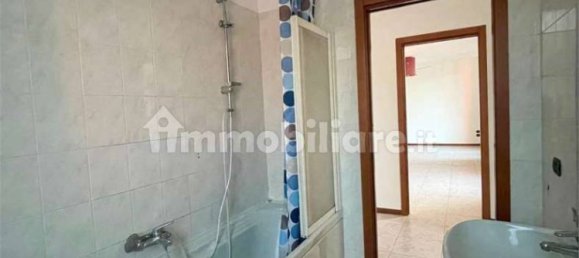 2 bedrooms Apartment in Carugo, Italy No. 266565 10