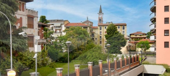 Apartamento de 3 divisões em Legnano, Italy N.º 33464 3