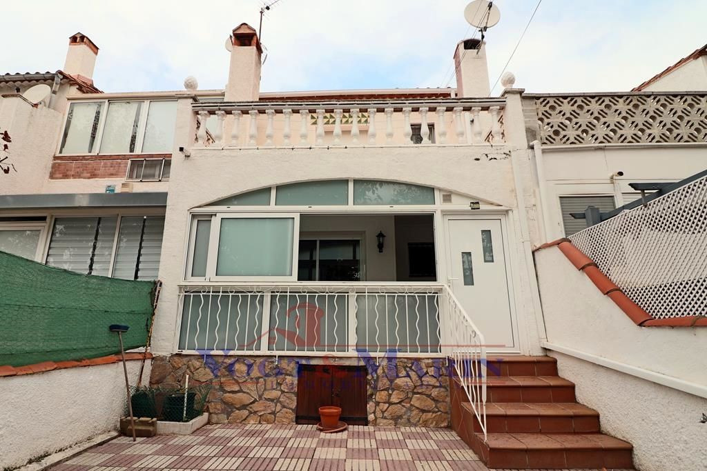 1 bedroom House in Empuriabrava, Spain No. 251233
