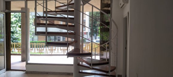 93m² Commercial property in Padua, Italy No. 341133 3