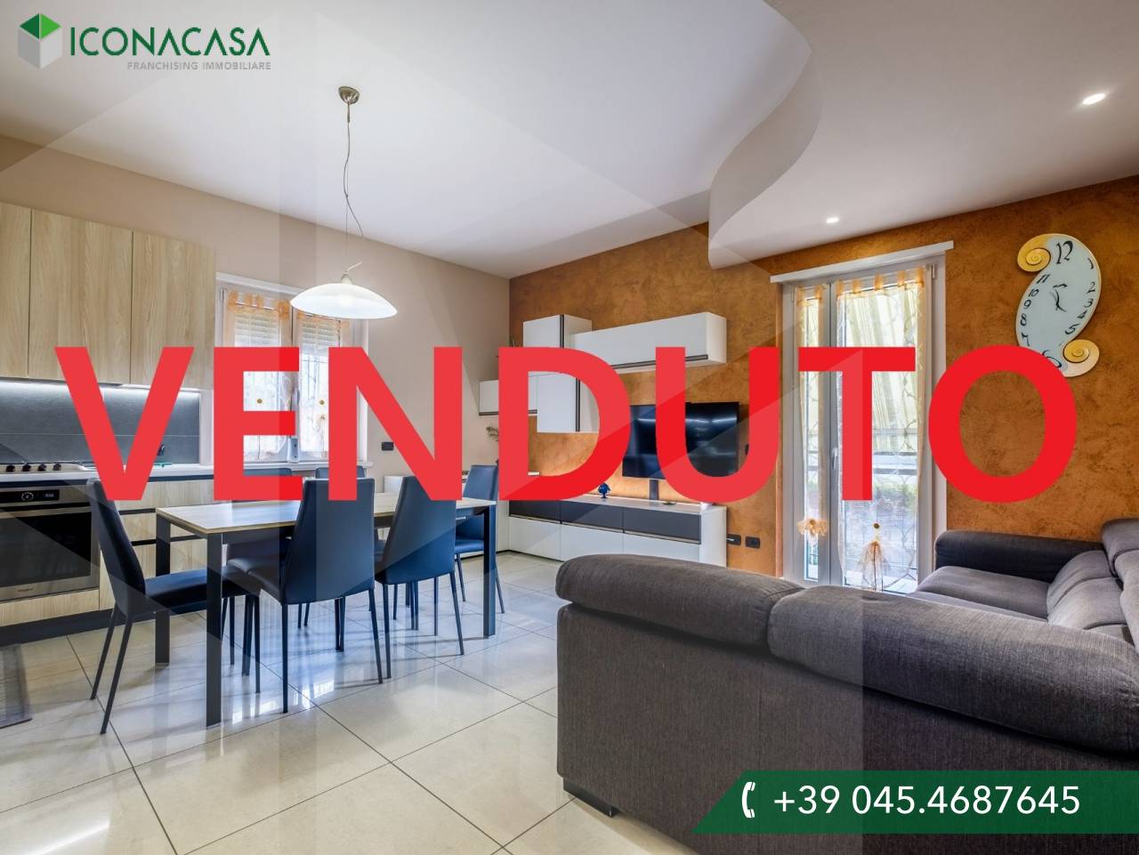 4-salle Appartement à Verona, Italy No. 24655