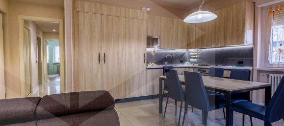 4-salle Appartement à Verona, Italy No. 24655 4