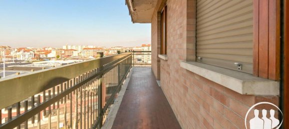 4 rooms Apartment in Grugliasco, Italy No. 38797 10