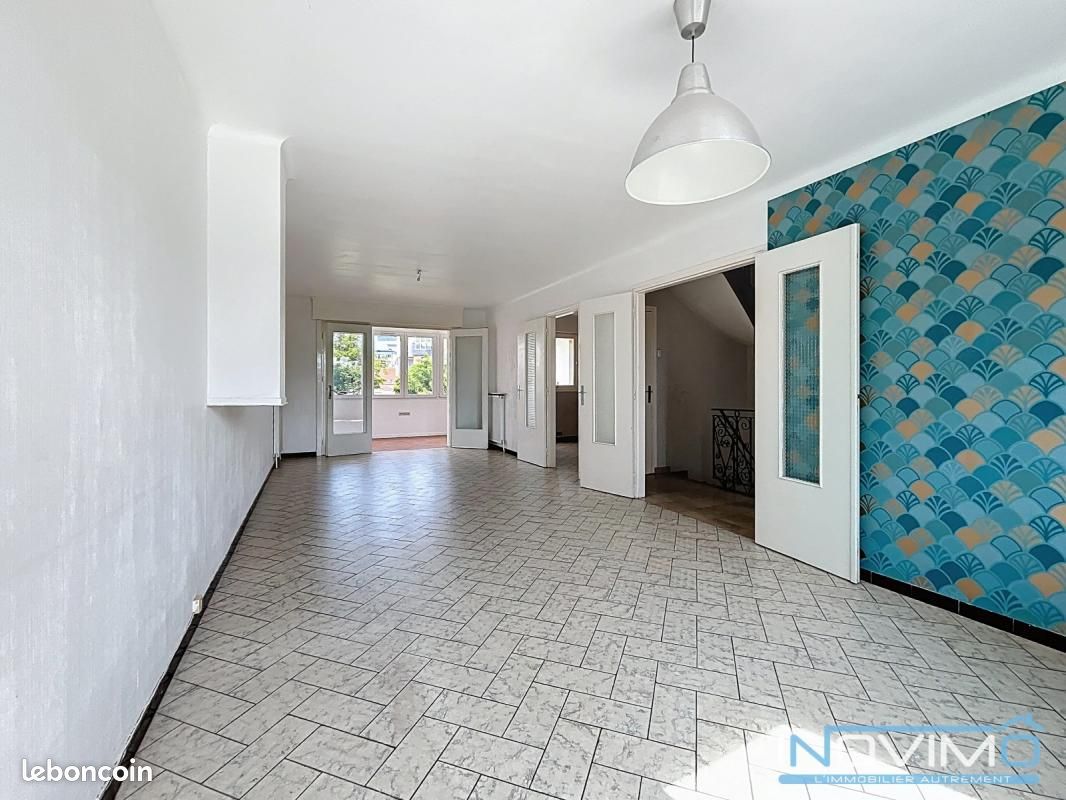 Casa de 3 dormitorios en Dunkerque, France No. 281173