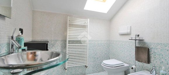 Apartamento T2 em Mariano Comense, Italy N.º 282288 2