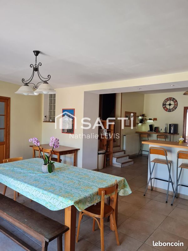 Casa de 5 dormitorios en Montigny-en-Ostrevent, France No. 272451