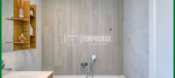 2 chambres Appartement à Varese, Italy No. 291574 14