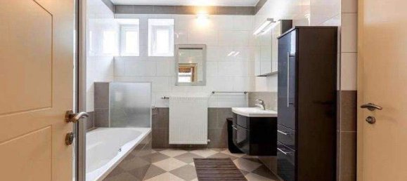 6 rooms House in Puchenau, Austria No. 219541 5