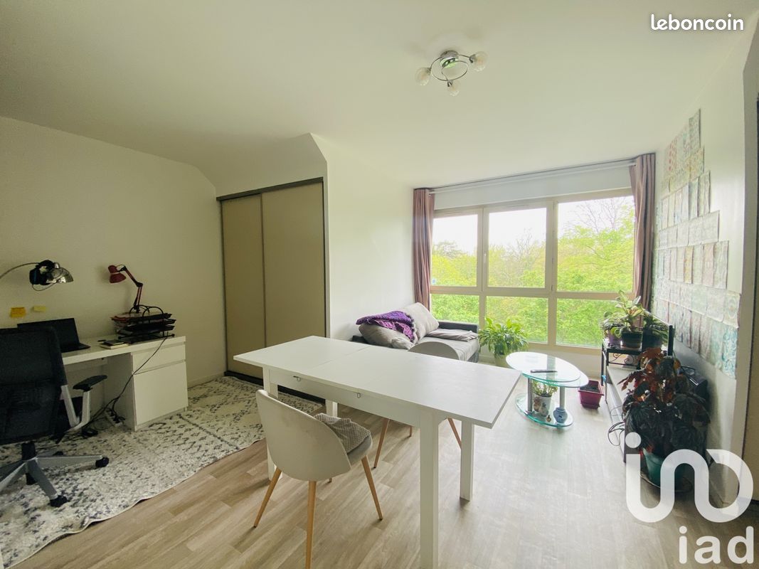 1 bedroom Apartment in Yerres, France No. 320575